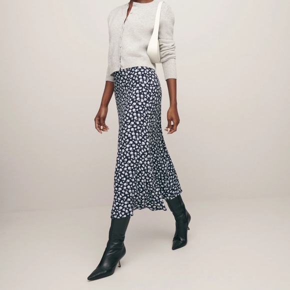 Reformation Bea Skirt in Rico Print Size 6 - Picture 3 of 3
